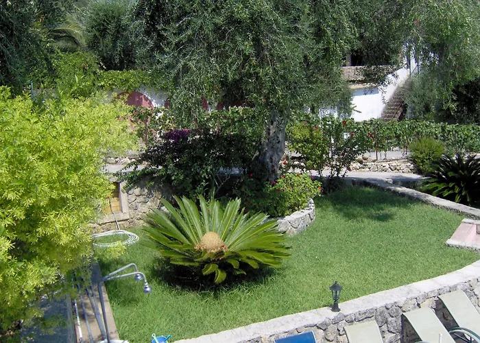 Aphrodite Studios & Pool